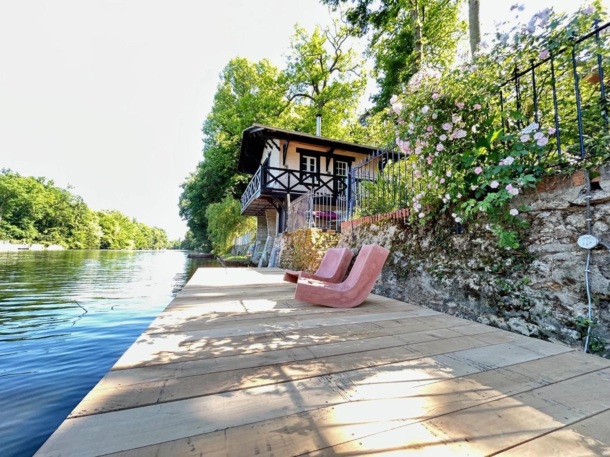 Le Chalet Bucolique Au Bord De L'Eau Olivet  Eksteriør billede